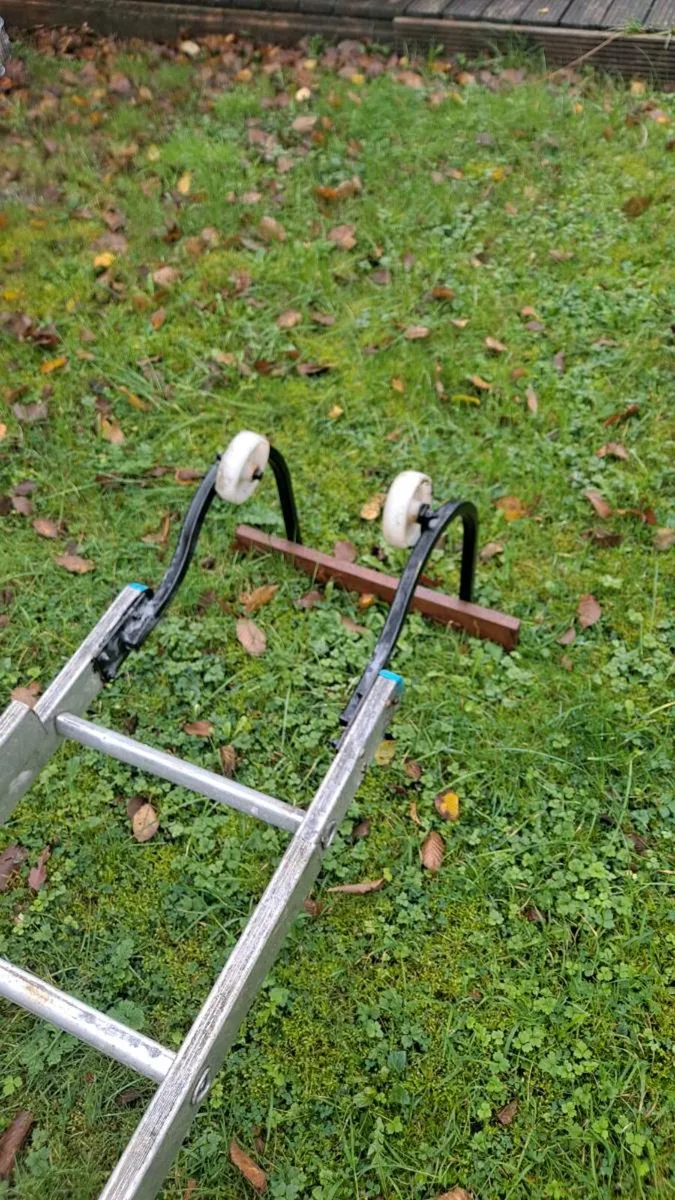 19" roof ladder - Image 3