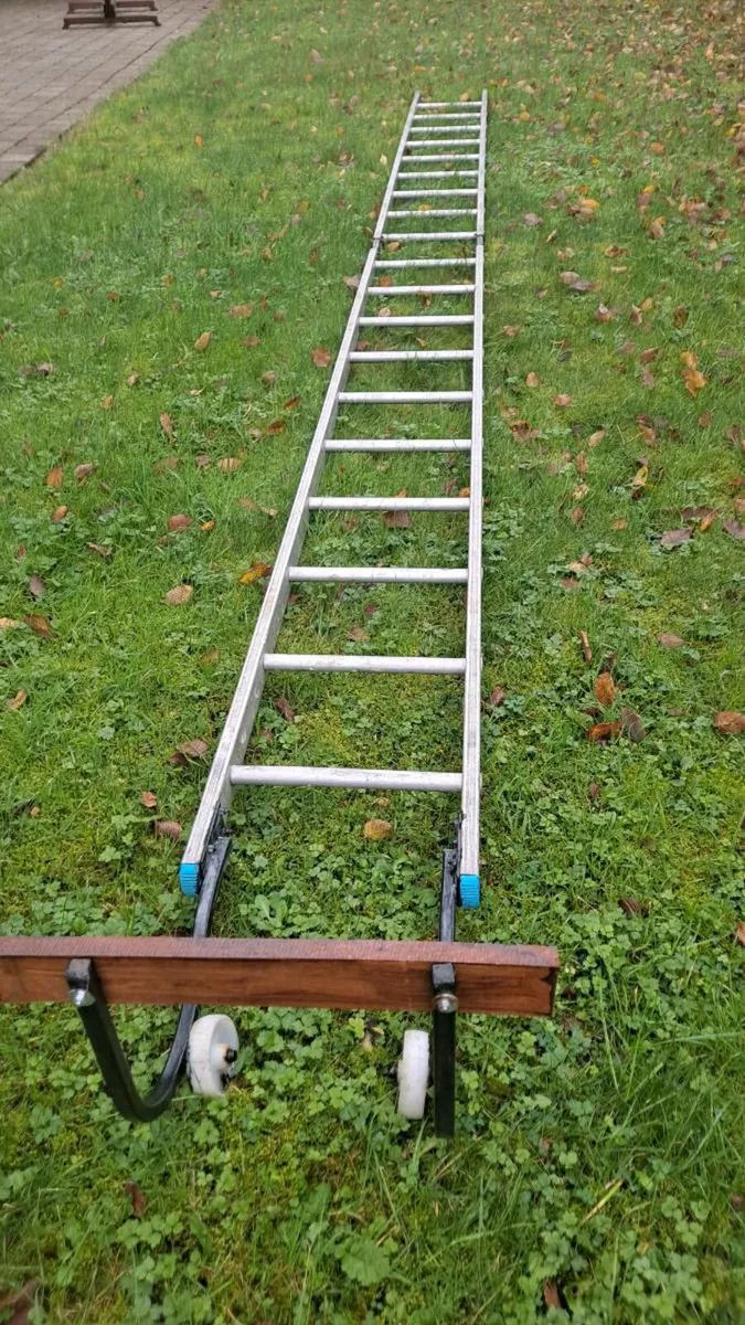 19" roof ladder - Image 4