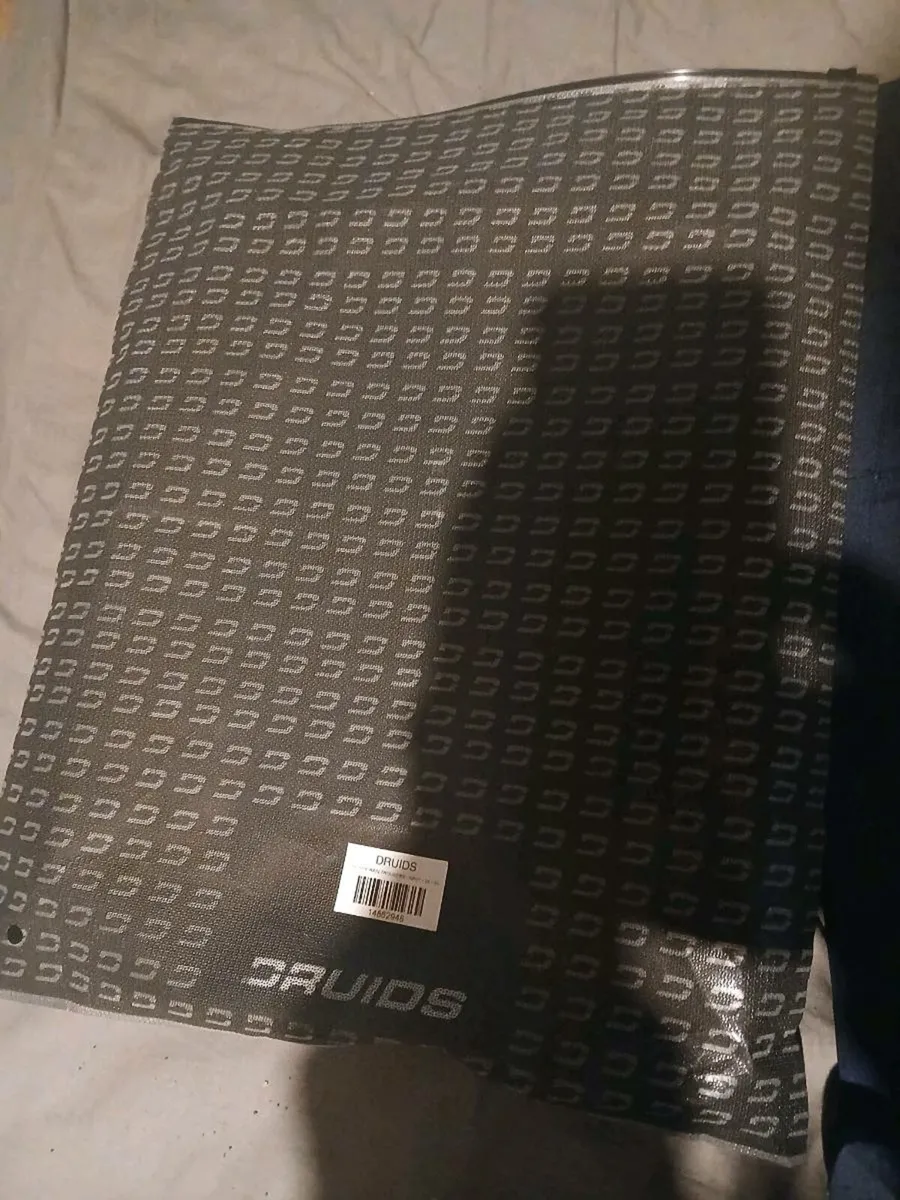 Druids wet pants - Image 2