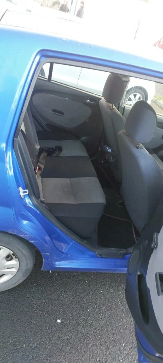 Automatic car for sale dahaitso - Image 4