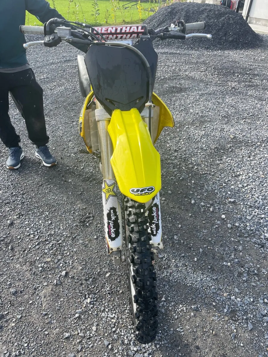 Suzuki RMZ Dirt Bike - Image 3
