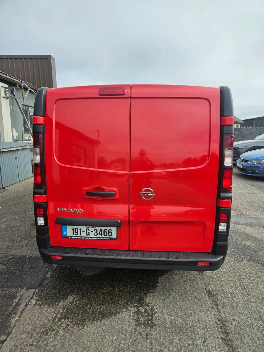 Opel Vivaro 2019 - Image 2