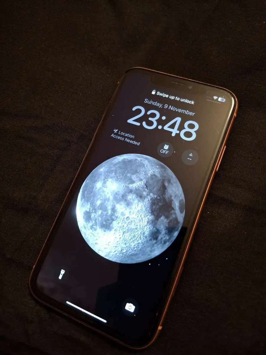 iPhone XR 64G - Image 4