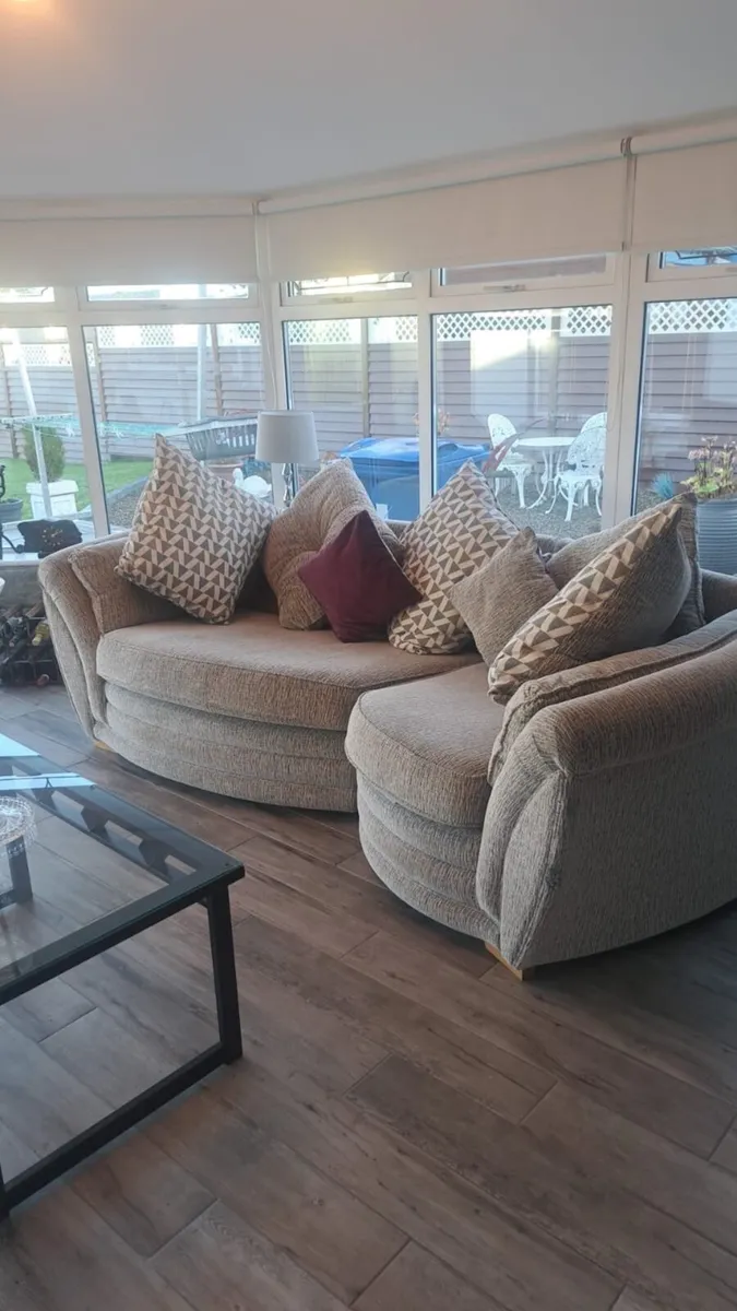 3-Seater Couch - Image 3