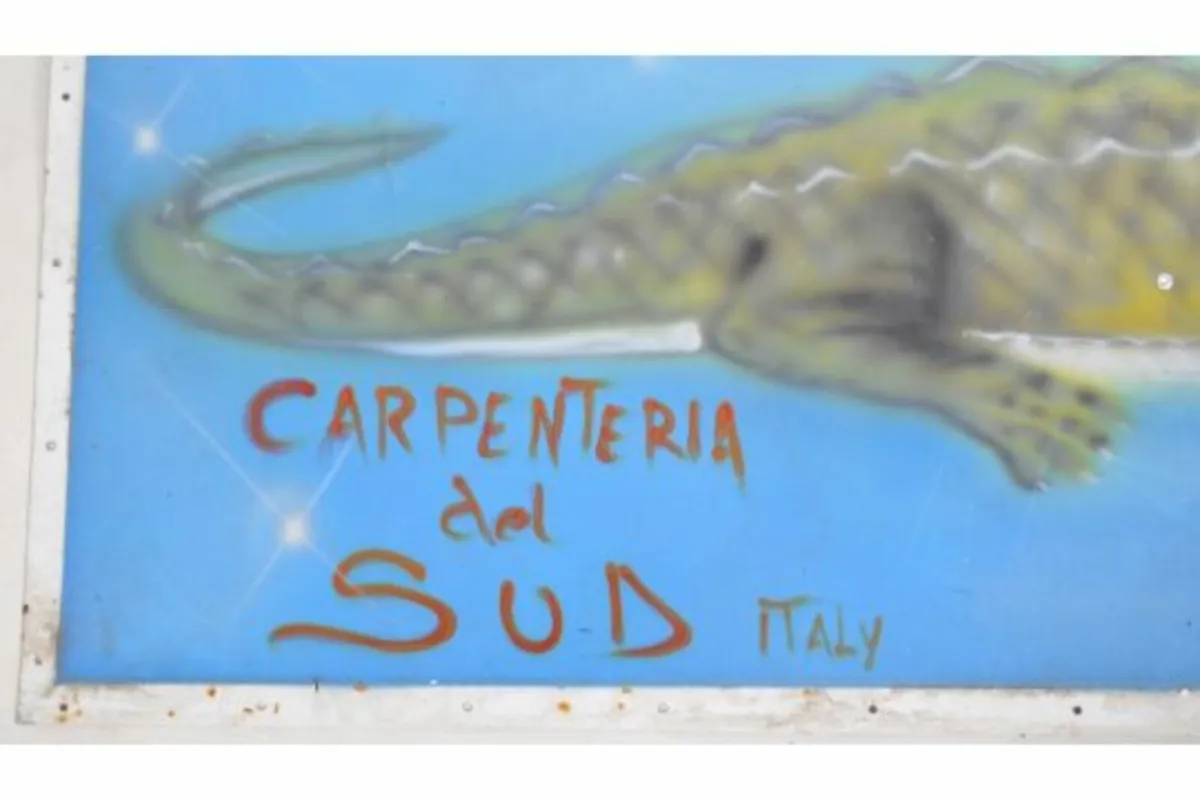 Large metal  crocodile sign - Image 3