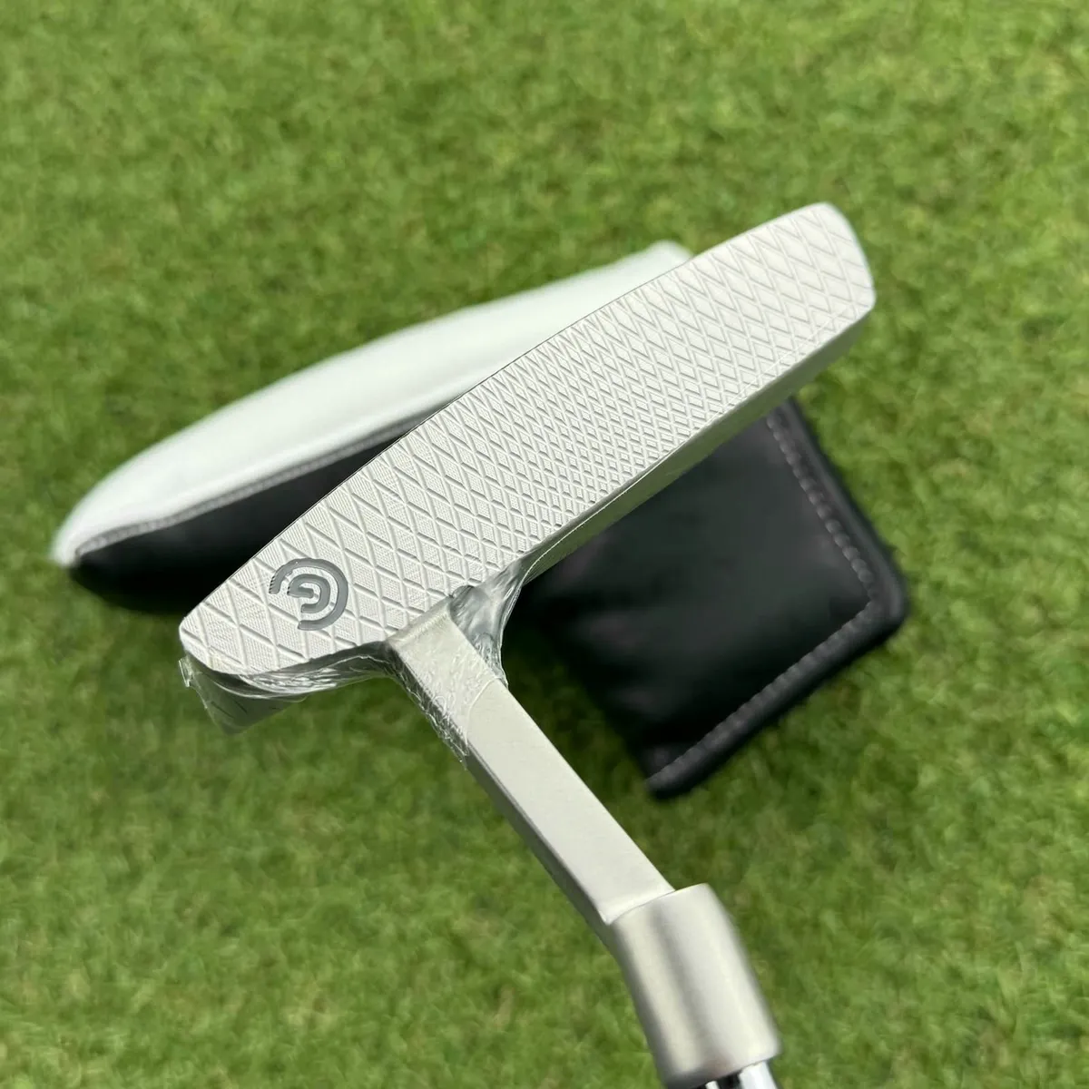 New Cleveland HB Soft 2 #1 Putter / 35″ - Image 3