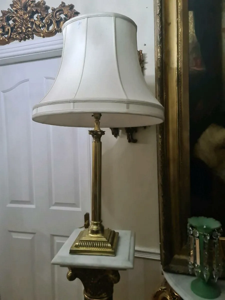 Magnificent large classical lamp - Image 1