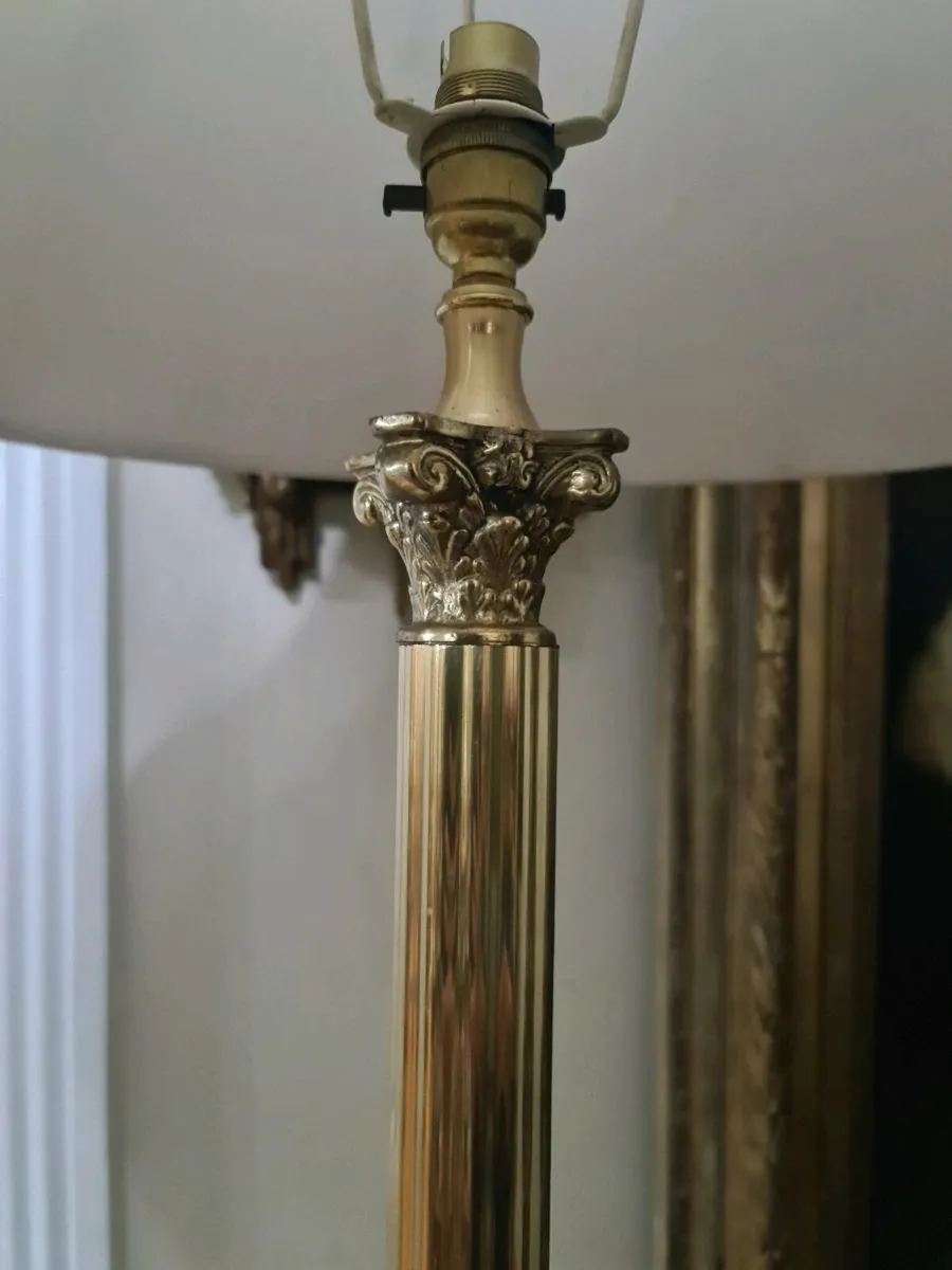 Magnificent large classical lamp - Image 3