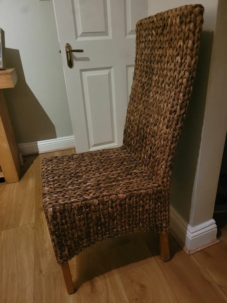 Dinning room chairs - Image 1