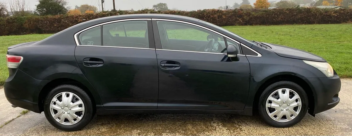 **NCT 10-09-2026** 2.0 D4D TOYOTA AVENSIS €280 TAX - Image 2