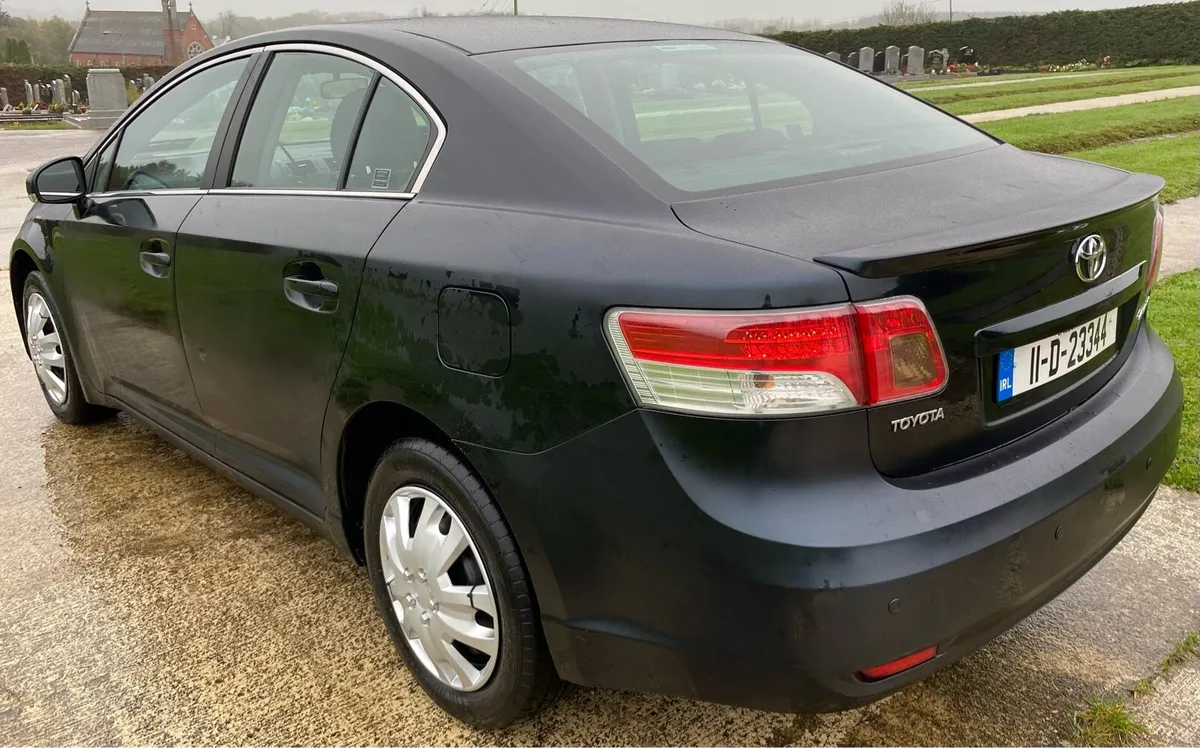 **NCT 10-09-2026** 2.0 D4D TOYOTA AVENSIS €280 TAX - Image 4