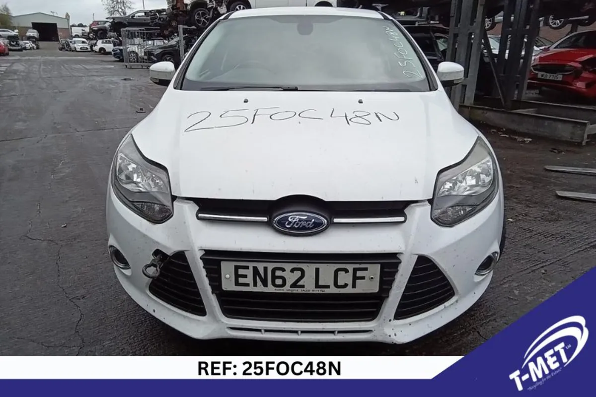 2013 FORD FOCUS BREAKING FOR PARTS - Image 1