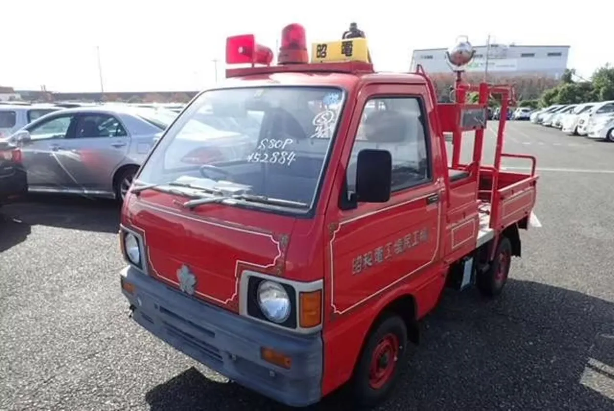 1990 Daihatsu Hijet Mini Fire Truck! - Image 2