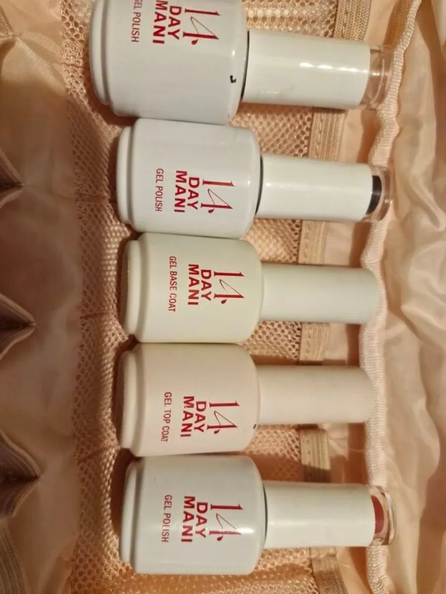 14 Day Manicure  set ..Bought in dundrum - Image 4