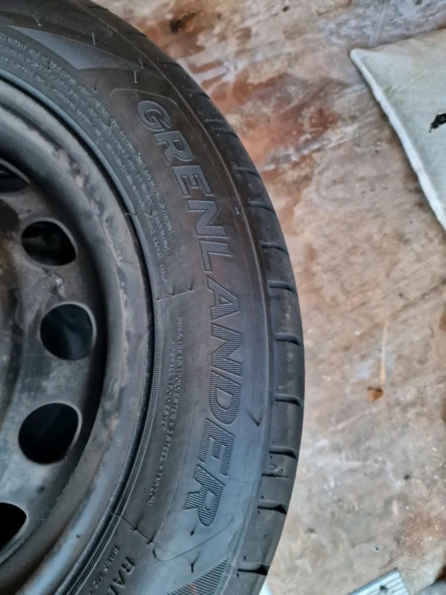 Tyres 185/60/15 toyotab yaris - Image 2
