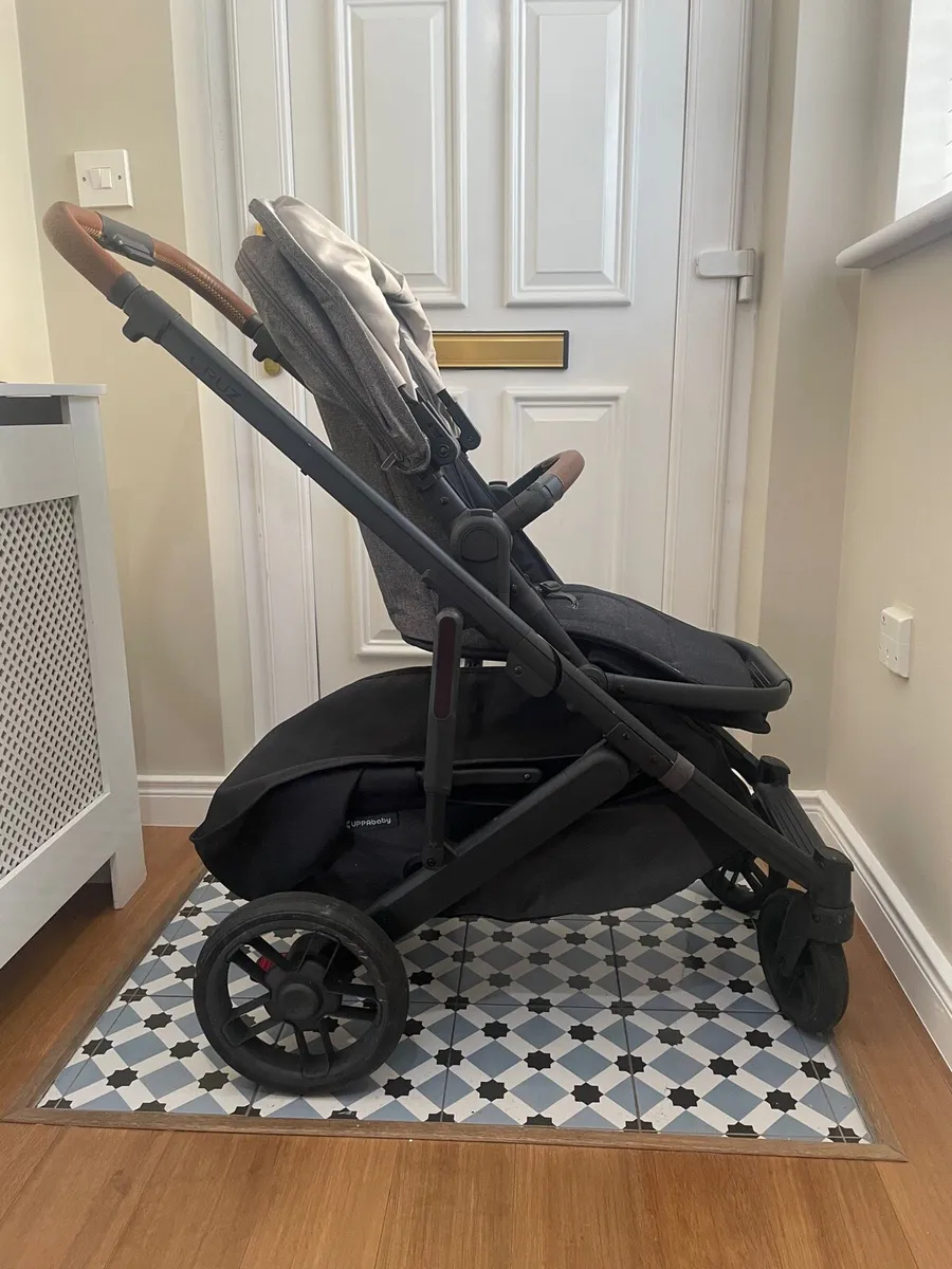 Uppababy Cruz V2 - Image 1