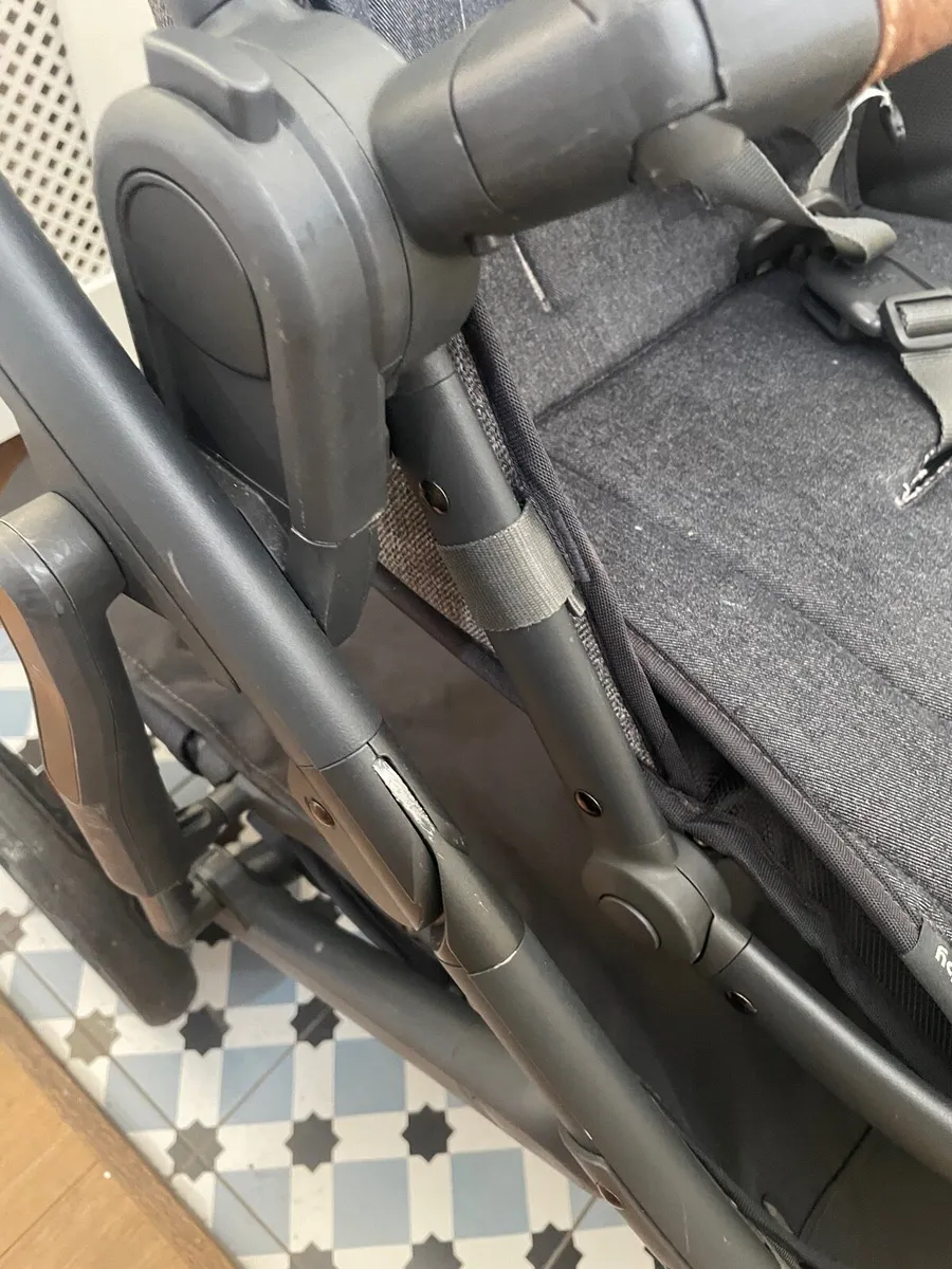 Uppababy Cruz V2 - Image 2