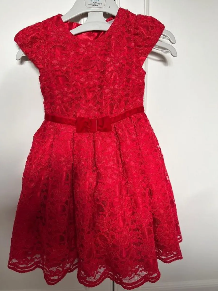 Age 3-4 Selection of girls christmas clothes - Image 1