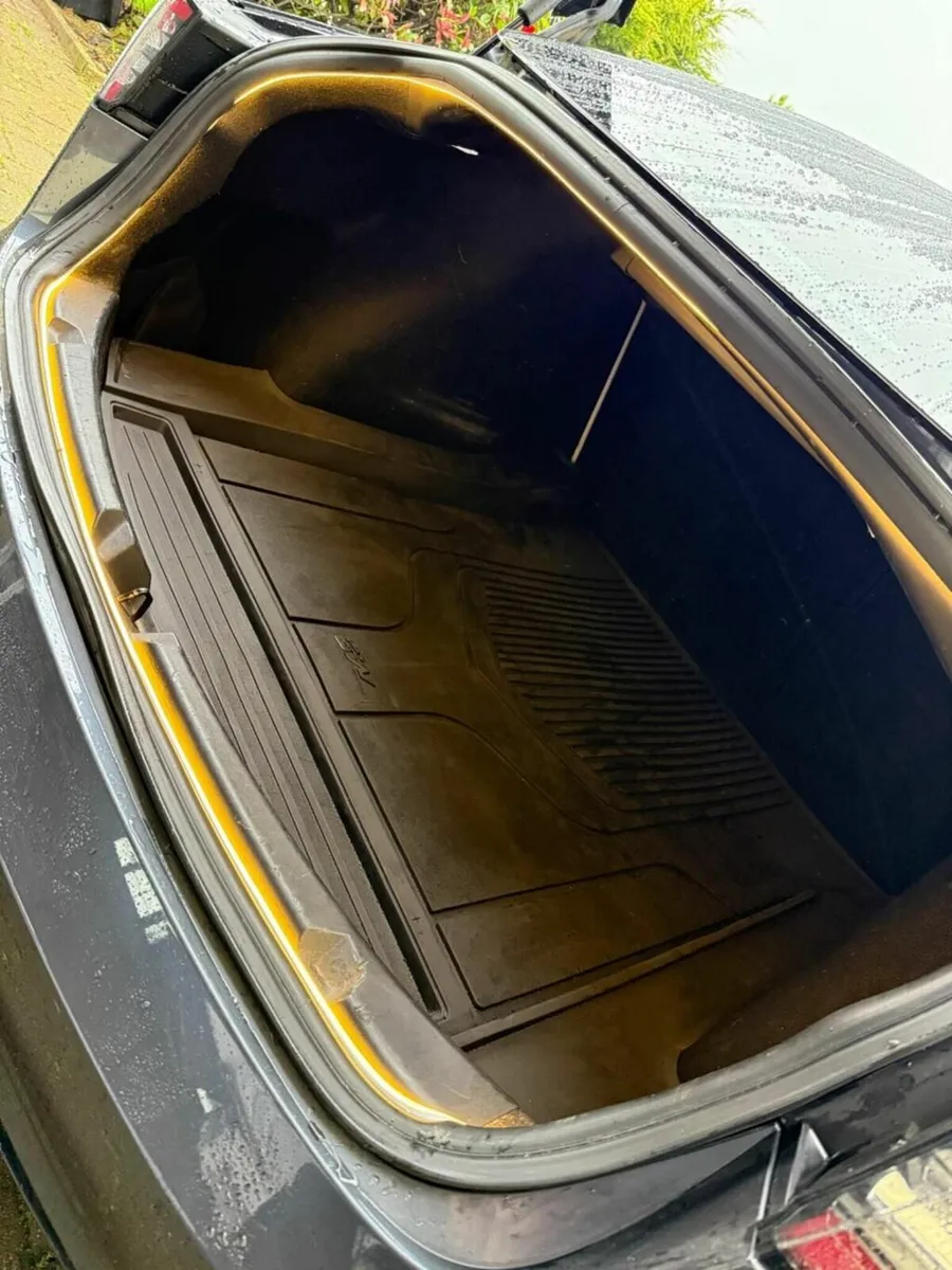 Tesla Model 3 2019 - Image 3