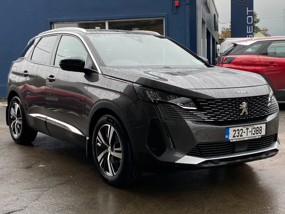 Peugeot 3008 1.2 PureTech 130bhp Auto 6.4 Allure - Image 1