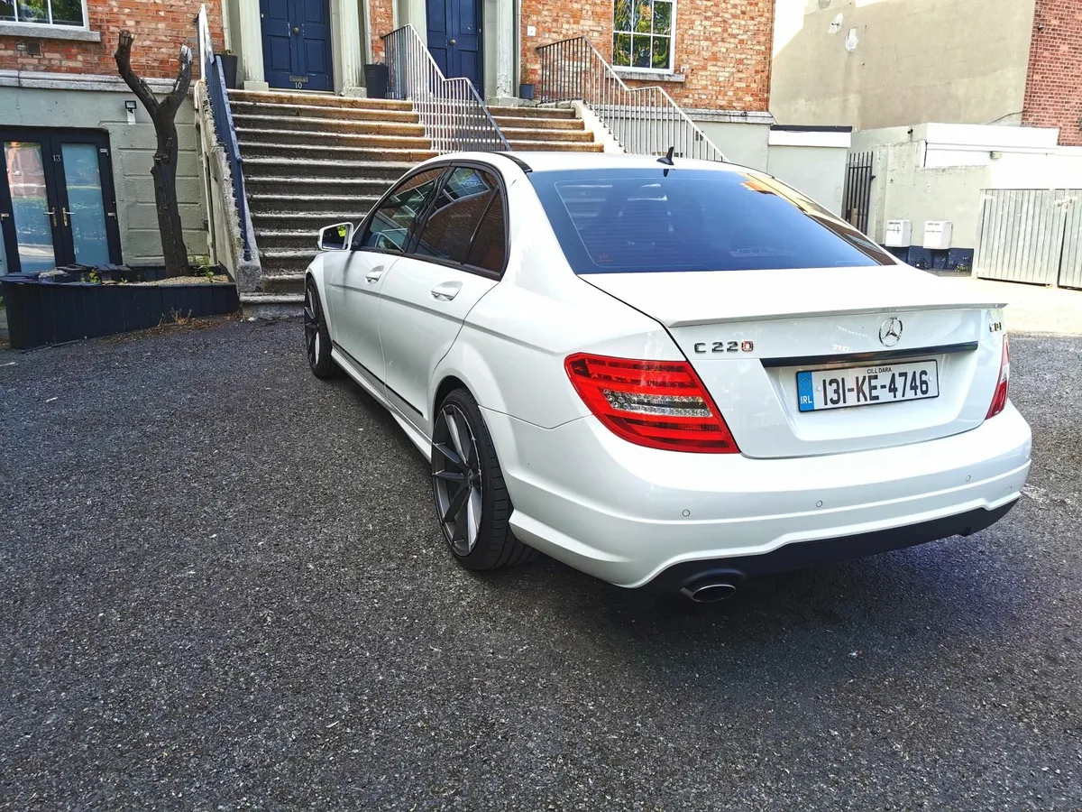 Mercedes-Benz C-Class 2013 - Image 3