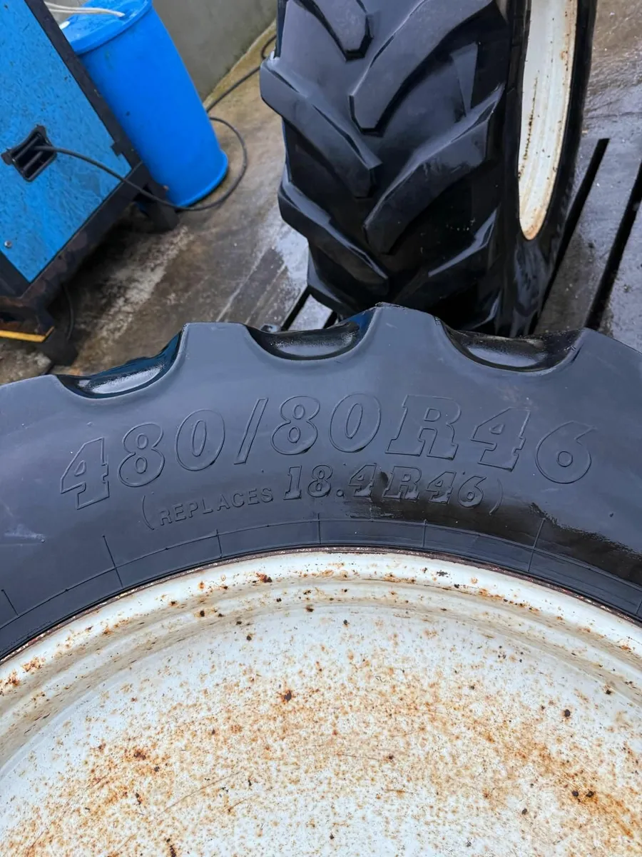 New Holland / Case rowcrop rims and tyres - Image 2