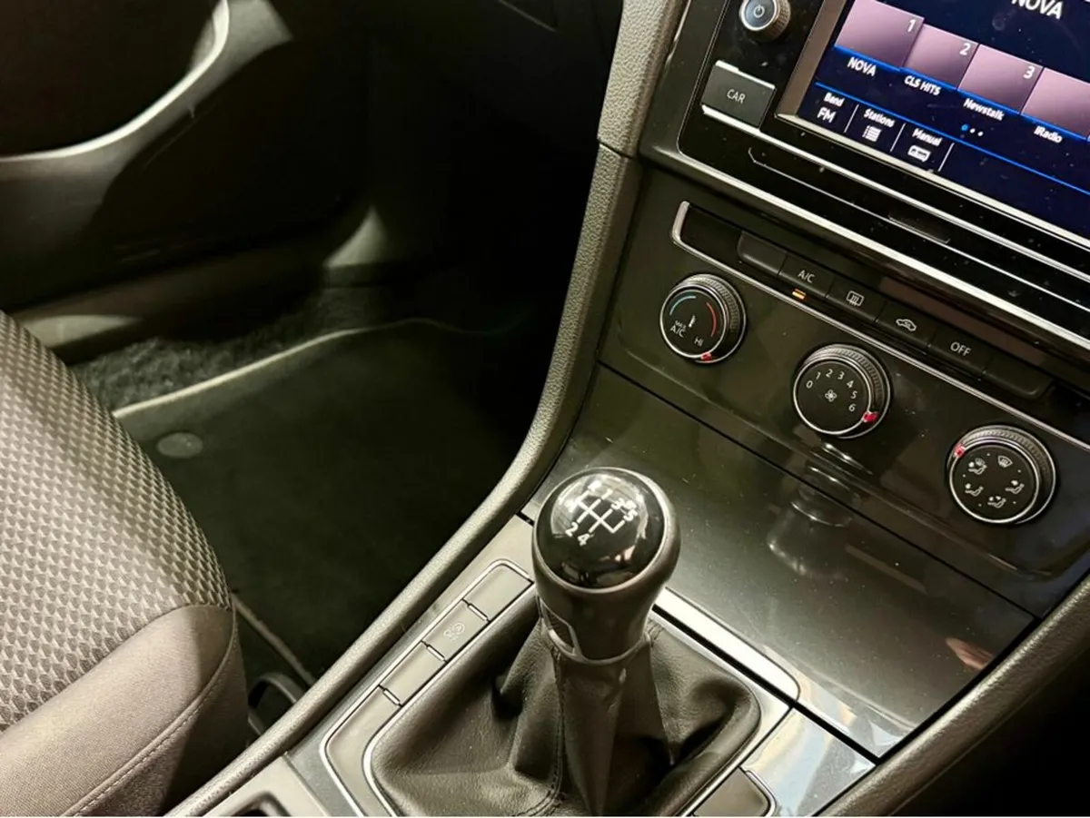 Volkswagen Golf VAN 1.6 TDI NO VAT INVOICE AVAILAB - Image 3