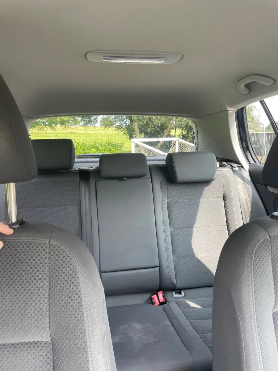 Volkswagen Golf 2007 - Image 2