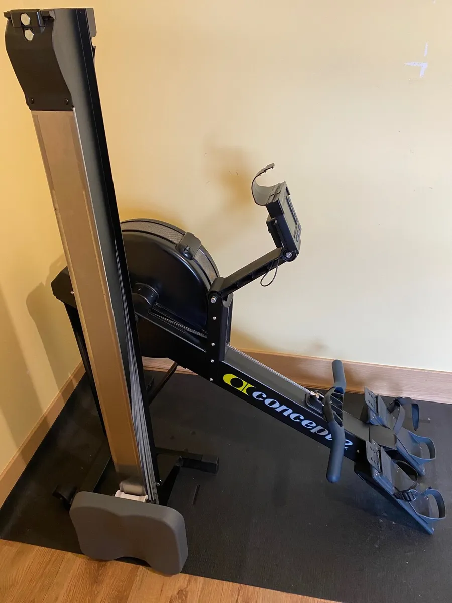 Rowing Machine - Image 1