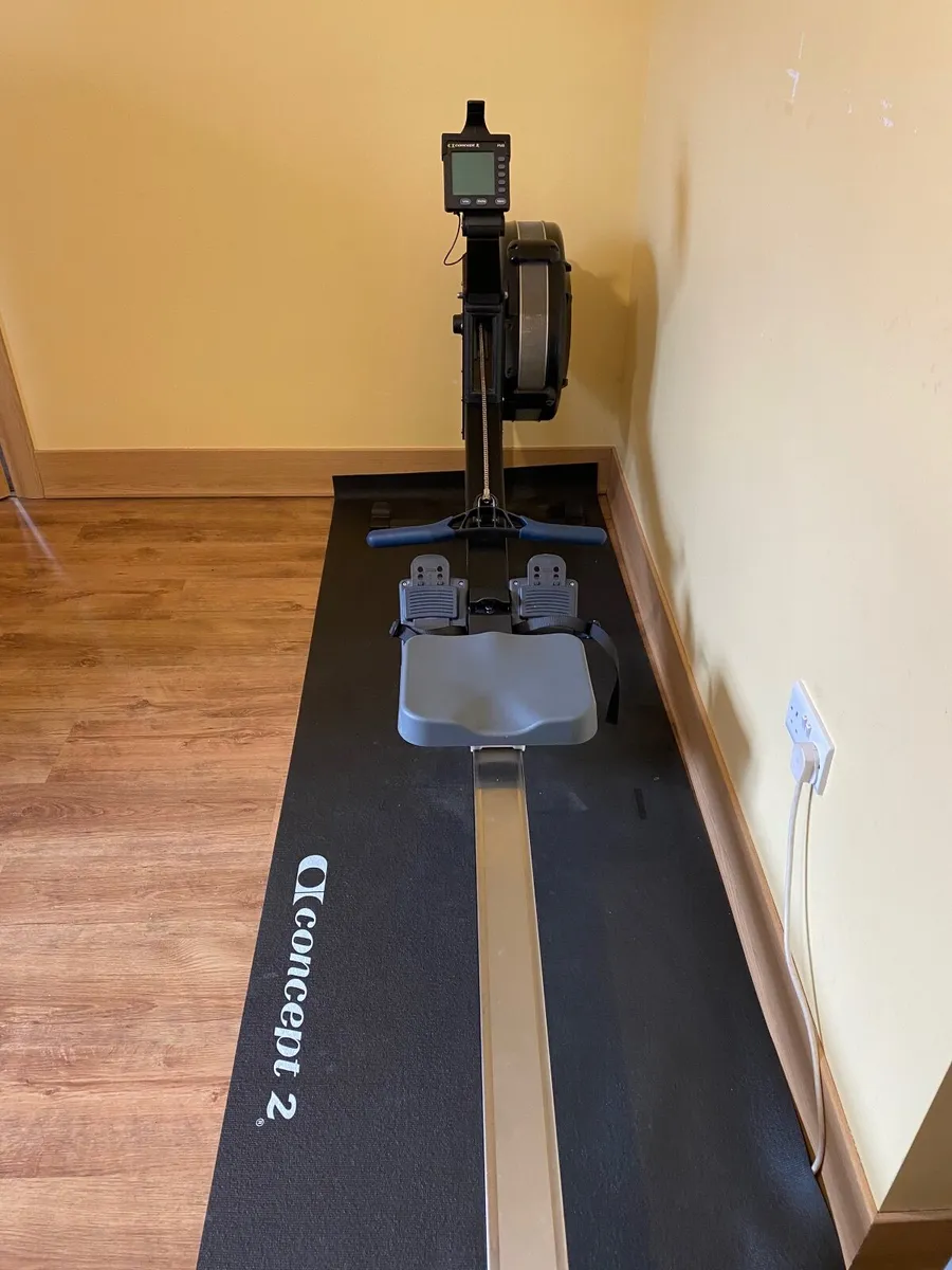 Rowing Machine - Image 3