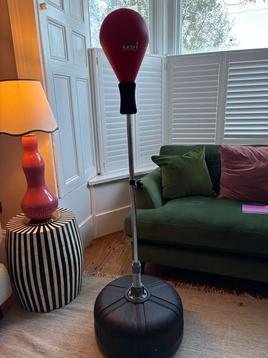 USI Freestanding Punching Bag - Image 2