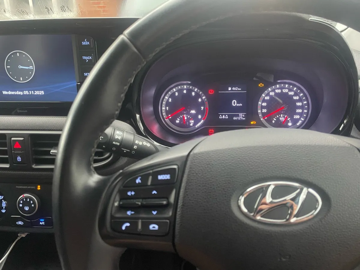 Hyundai i10 Deluxe Plus 2021 - Image 2