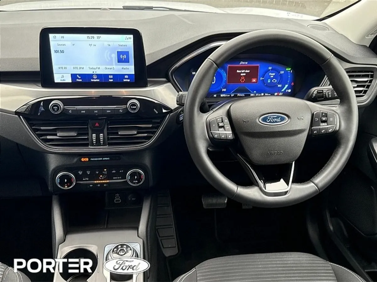 Ford Kuga 2.5 PHEV TITANIUM  225PS *AUTO* - Image 2