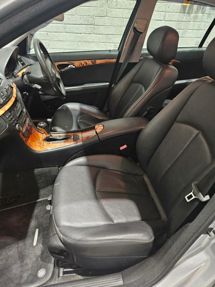 Mercedes E Class 2.1 - Image 4