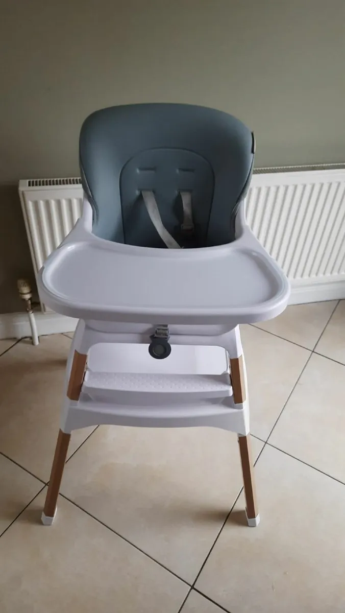 Stroller, crib and high chair for sale - Image 3