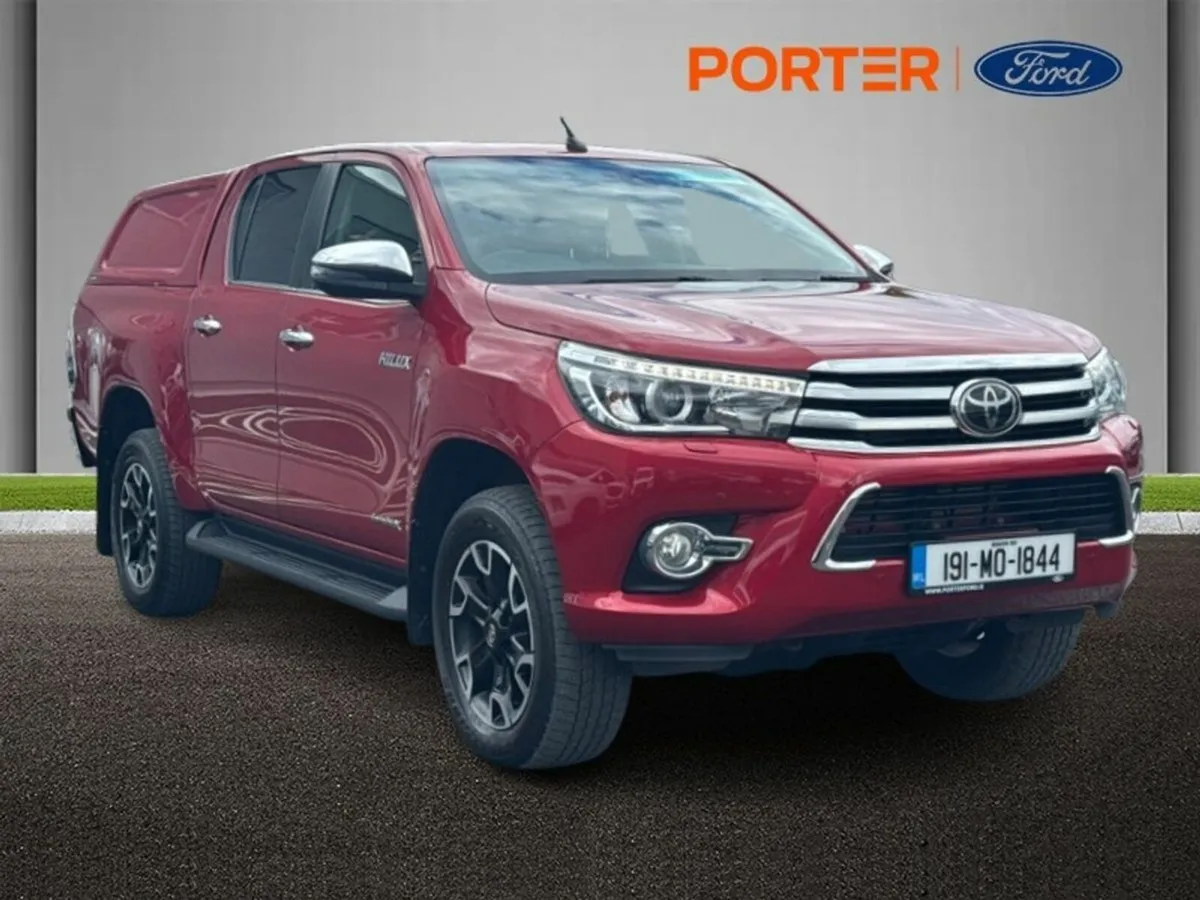 Toyota Hilux 2.4 D4D INVINCIBLE X AUTO *PRICE EX V - Image 1