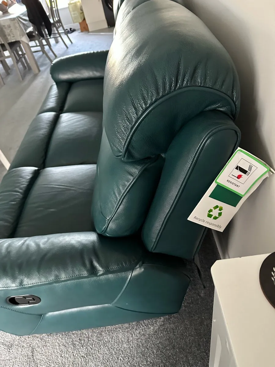 Leather sofa - Image 3