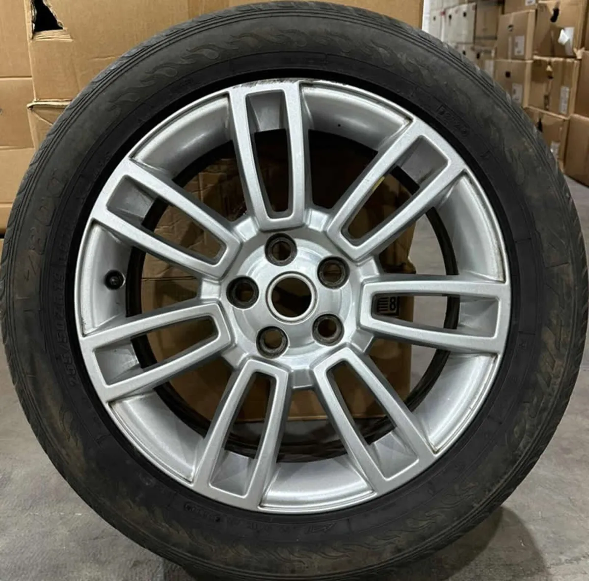 19" GENUINE LAND ROVER VOGUE L322 WHEELS & TYRES - Image 4