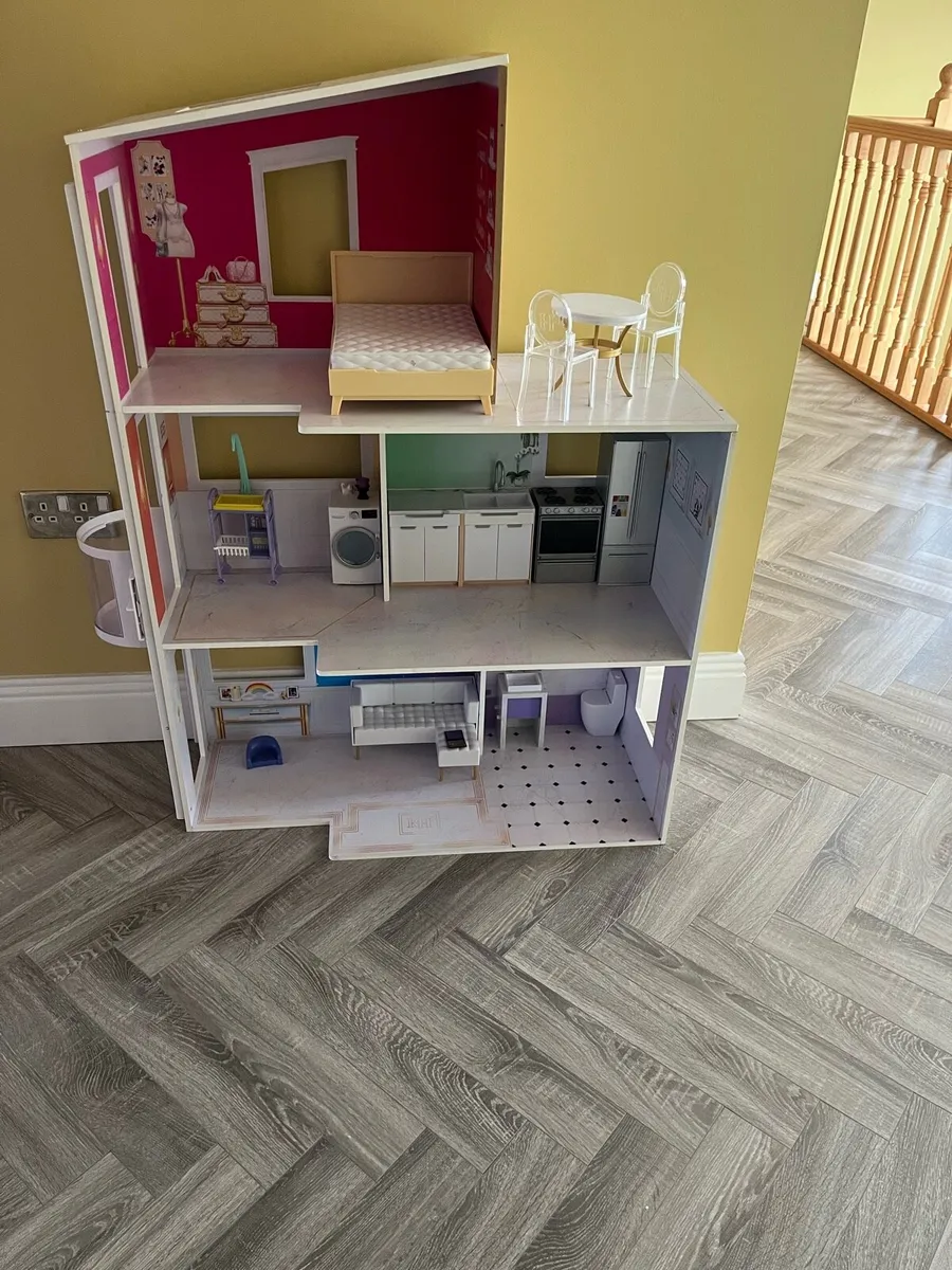 Dolls House - Image 2