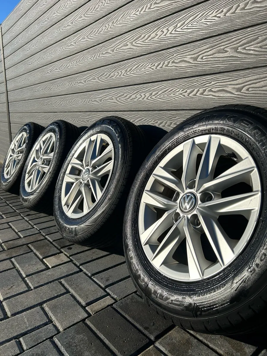 15” GENUINE VOLKSWAGEN GOLF ALLOY WHEELS & TYRES - Image 1