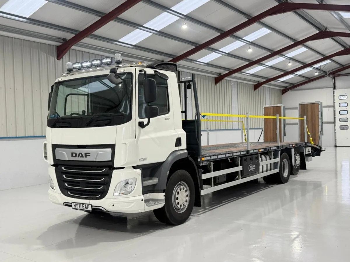 2021 DAF CF320 BEAVERTAIL - Image 4