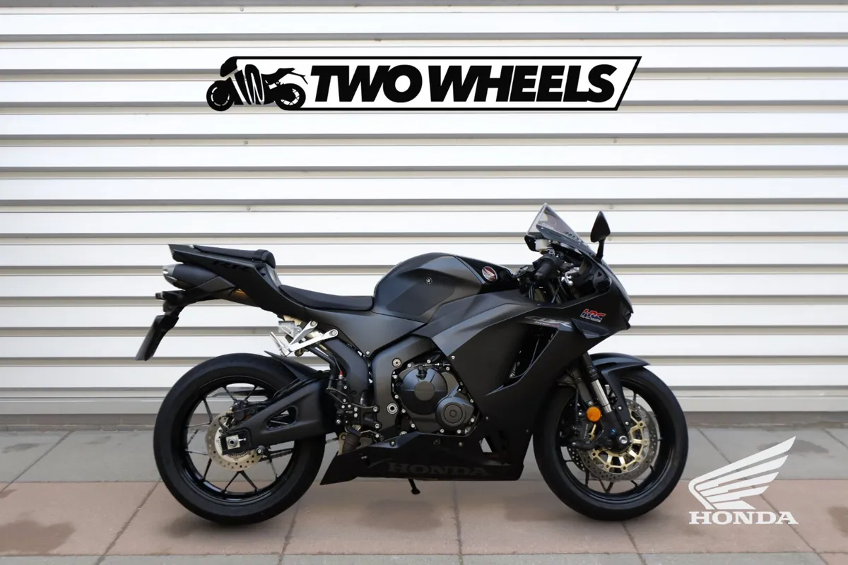 Honda  CBR 600 RR - Image 1