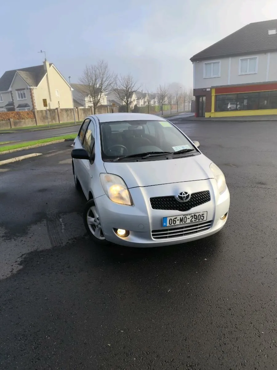 Toyota Yaris - Image 2