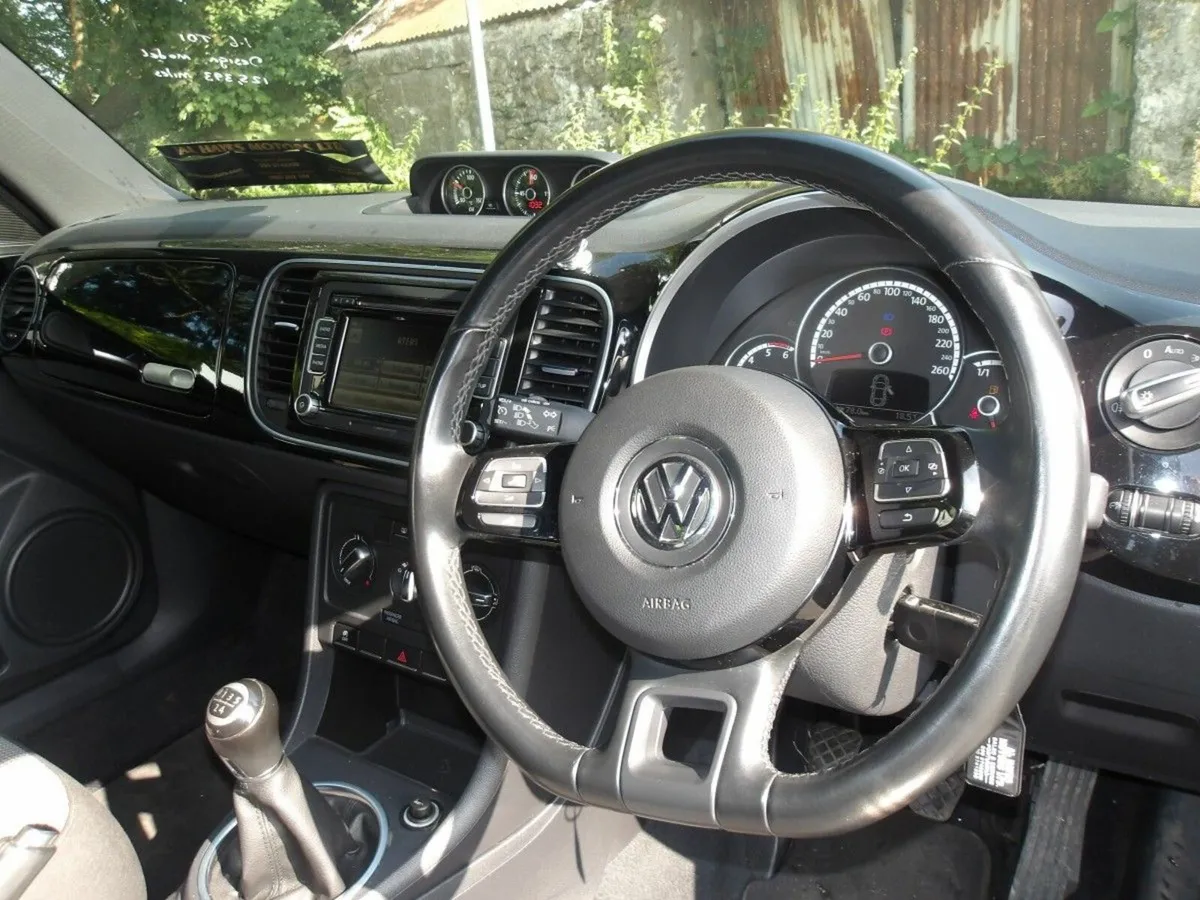 Volkswagen Beetle 1.6 TDI BEETLE BLUEMOTION TECHNO - Image 2