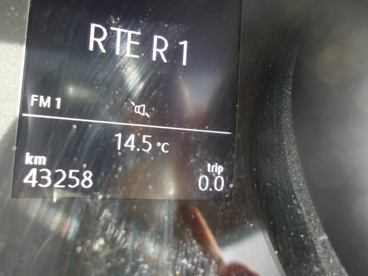 Volkswagen Golf 1.0 TSI 85HP { 43,258 KM"S } - Image 3