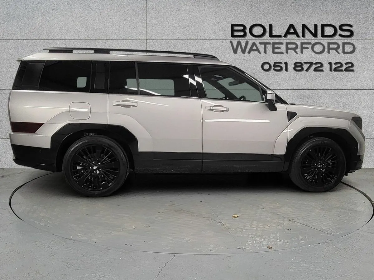 Hyundai Santa Fe 1.6 PHEV 4WD Calligraphy Demonstr - Image 4