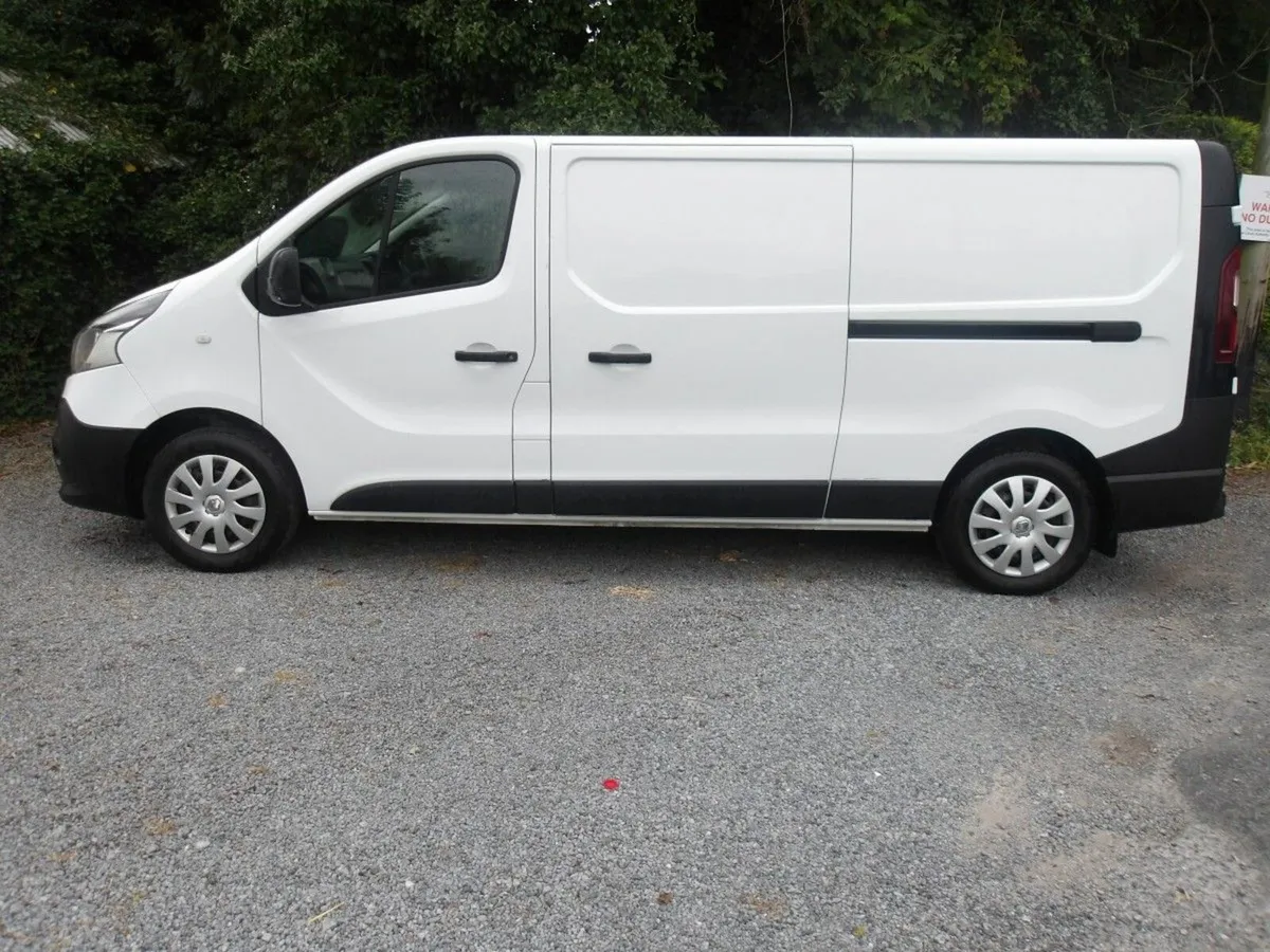 Renault Trafic TRAFIC LL29 DCI 120 BUSINESS 3 - Image 1