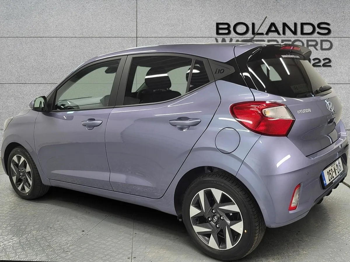 Hyundai i10 Deluxe plus Finance From €96 per week - Image 3