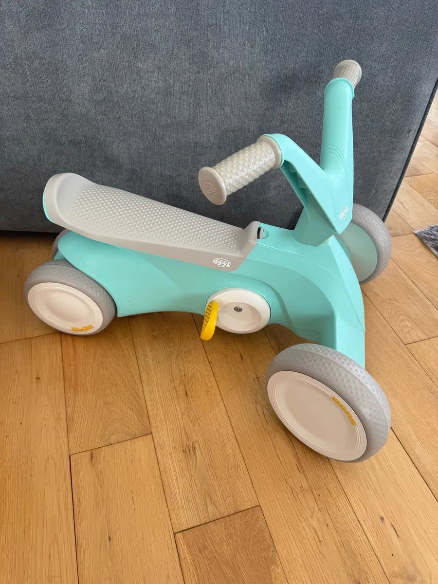 Selection of various toddler toys - Image 1