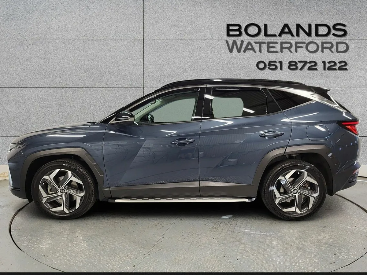 Hyundai Tucson 2WD Executive Plus HEV Auto w.2 Ton - Image 4